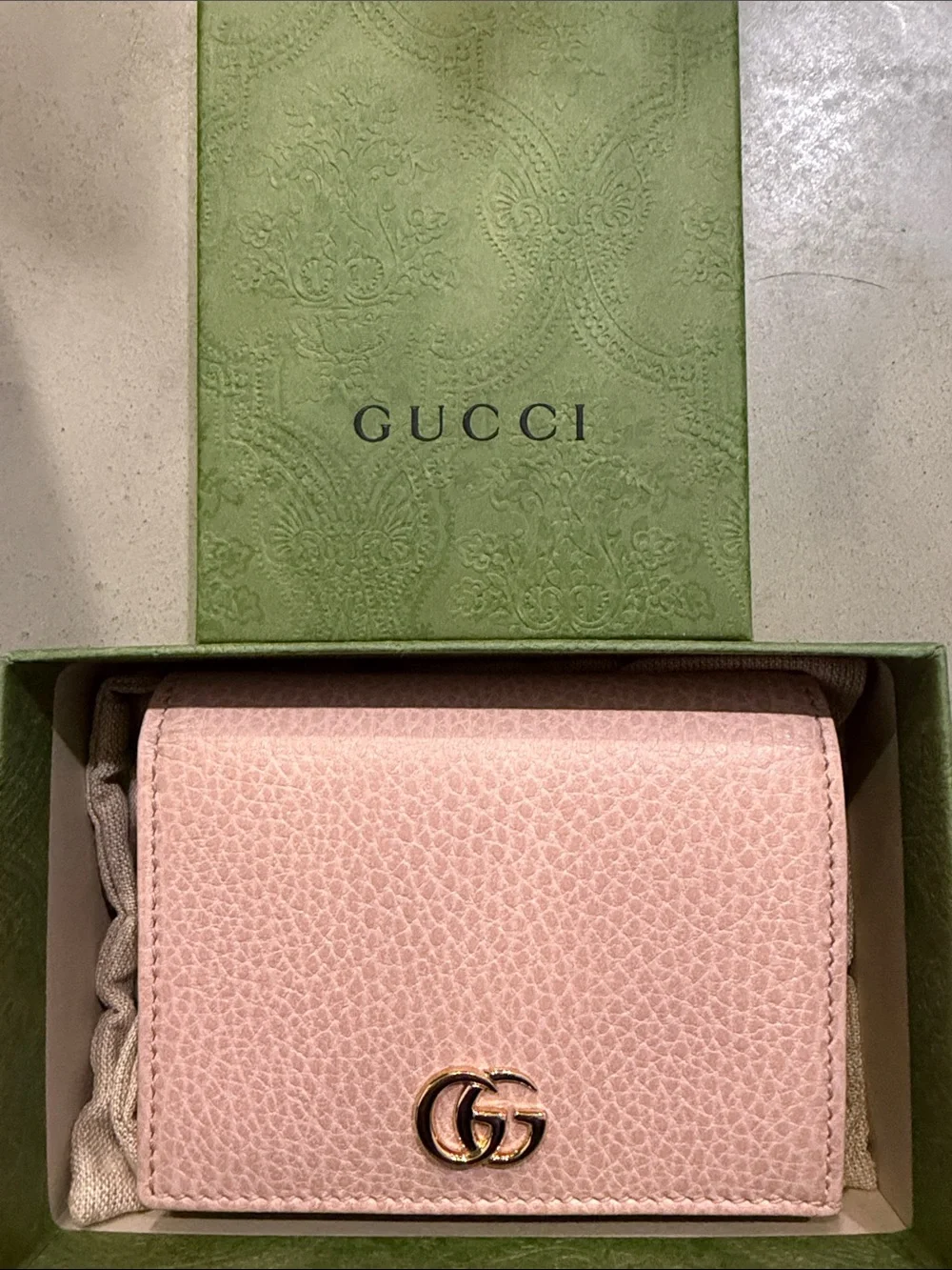 GUCCI | ✨ GG Marmont Card Case Wallet in Light Blush Pink Pebbled Leather - Picture 8 of 8